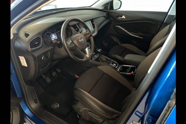 Opel Grandland X 1.2 Turbo Business Executive AIRCO CLIMA NAVI CRUISE BLUETOOTH APPLE CARPLAY CAMERA ELEK KLEP TREKHAAK NIEUWSTAAT Opel Grandland X 1.2 Turbo Business Executive AIRCO CLIMA NAVI CRUISE BLUETOOTH APPLE CARPLAY CAMERA ELEK KLEP TREKHAAK NIEUWSTAAT