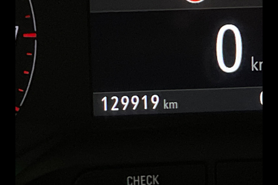 Opel Grandland X 1.2 Turbo Business Executive AIRCO CLIMA NAVI CRUISE BLUETOOTH APPLE CARPLAY CAMERA ELEK KLEP TREKHAAK NIEUWSTAAT Opel Grandland X 1.2 Turbo Business Executive AIRCO CLIMA NAVI CRUISE BLUETOOTH APPLE CARPLAY CAMERA ELEK KLEP TREKHAAK NIEUWSTAAT