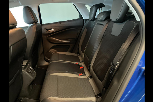 Opel Grandland X 1.2 Turbo Business Executive AIRCO CLIMA NAVI CRUISE BLUETOOTH APPLE CARPLAY CAMERA ELEK KLEP TREKHAAK NIEUWSTAAT Opel Grandland X 1.2 Turbo Business Executive AIRCO CLIMA NAVI CRUISE BLUETOOTH APPLE CARPLAY CAMERA ELEK KLEP TREKHAAK NIEUWSTAAT