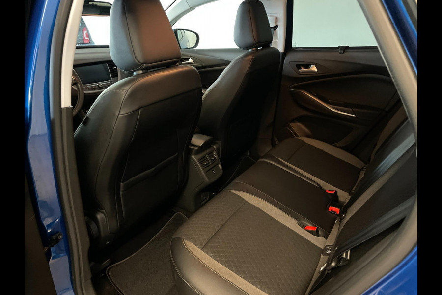 Opel Grandland X 1.2 Turbo Business Executive AIRCO CLIMA NAVI CRUISE BLUETOOTH APPLE CARPLAY CAMERA ELEK KLEP TREKHAAK NIEUWSTAAT Opel Grandland X 1.2 Turbo Business Executive AIRCO CLIMA NAVI CRUISE BLUETOOTH APPLE CARPLAY CAMERA ELEK KLEP TREKHAAK NIEUWSTAAT