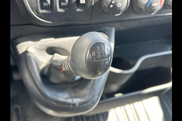 Renault Master T35 2.3 dCi L2H2*A/C*NAVI*HAAK*CRUISE*TEL*IMPERIAA