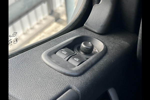 Renault Master T35 2.3 dCi L2H2*A/C*NAVI*HAAK*CRUISE*TEL*IMPERIAA