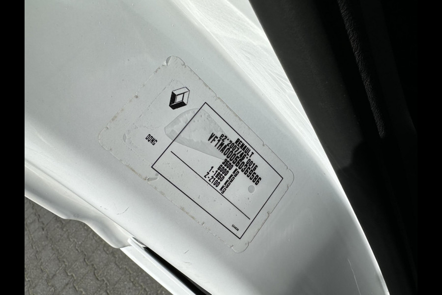 Renault Master T35 2.3 dCi L2H2*A/C*NAVI*HAAK*CRUISE*TEL*IMPERIAA