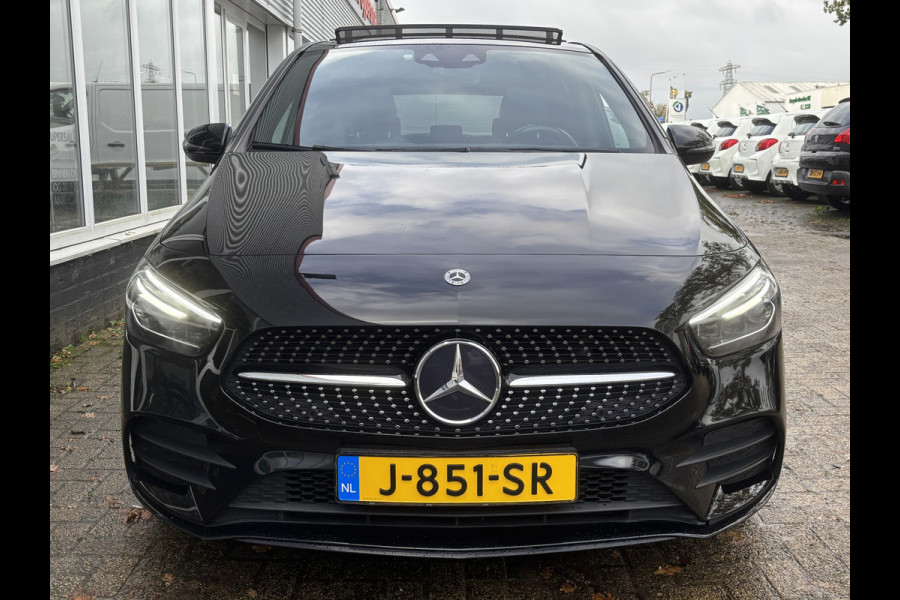 Mercedes-Benz B-Klasse 200 Business Solution AMG | Automaat | Pano | Sfeerverlichting | Elektrische Stoelen Mercedes-Benz B-Klasse 200 Business Solution AMG | Automaat | Pano | Sfeerverlichting | Elektrische Stoelen