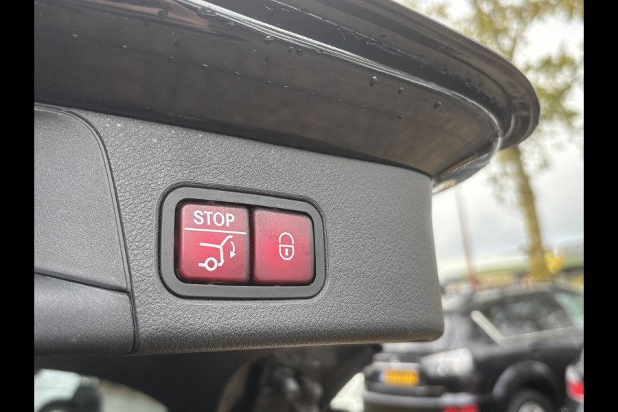 Mercedes-Benz B-Klasse 200 Business Solution AMG | Automaat | Pano | Sfeerverlichting | Elektrische Stoelen Mercedes-Benz B-Klasse 200 Business Solution AMG | Automaat | Pano | Sfeerverlichting | Elektrische Stoelen