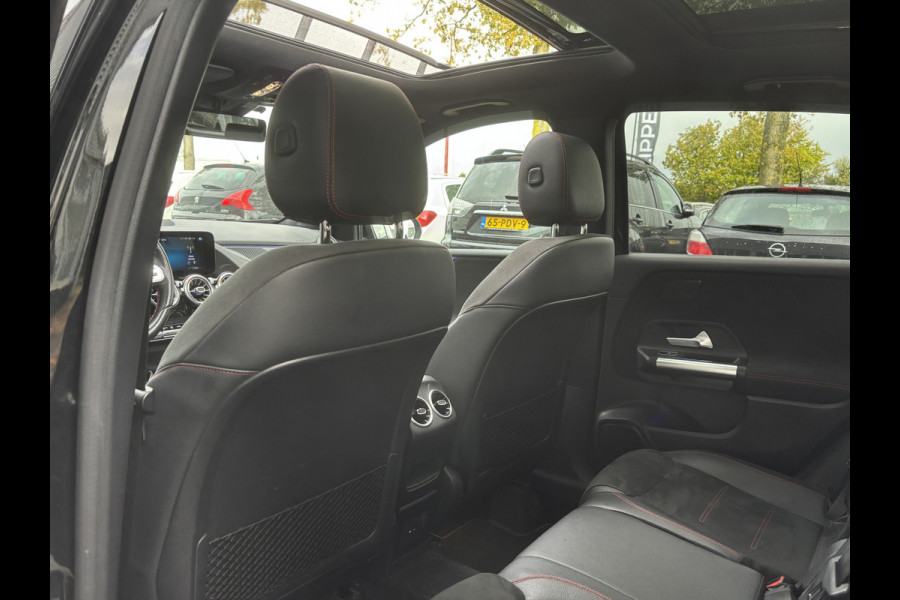 Mercedes-Benz B-Klasse 200 Business Solution AMG | Automaat | Pano | Sfeerverlichting | Elektrische Stoelen Mercedes-Benz B-Klasse 200 Business Solution AMG | Automaat | Pano | Sfeerverlichting | Elektrische Stoelen