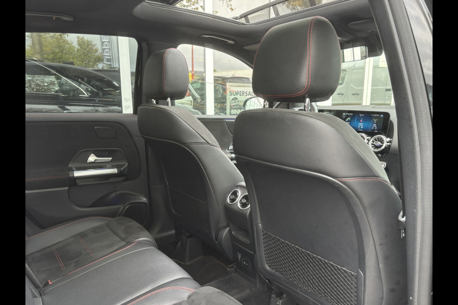 Mercedes-Benz B-Klasse 200 Business Solution AMG | Automaat | Pano | Sfeerverlichting | Elektrische Stoelen Mercedes-Benz B-Klasse 200 Business Solution AMG | Automaat | Pano | Sfeerverlichting | Elektrische Stoelen