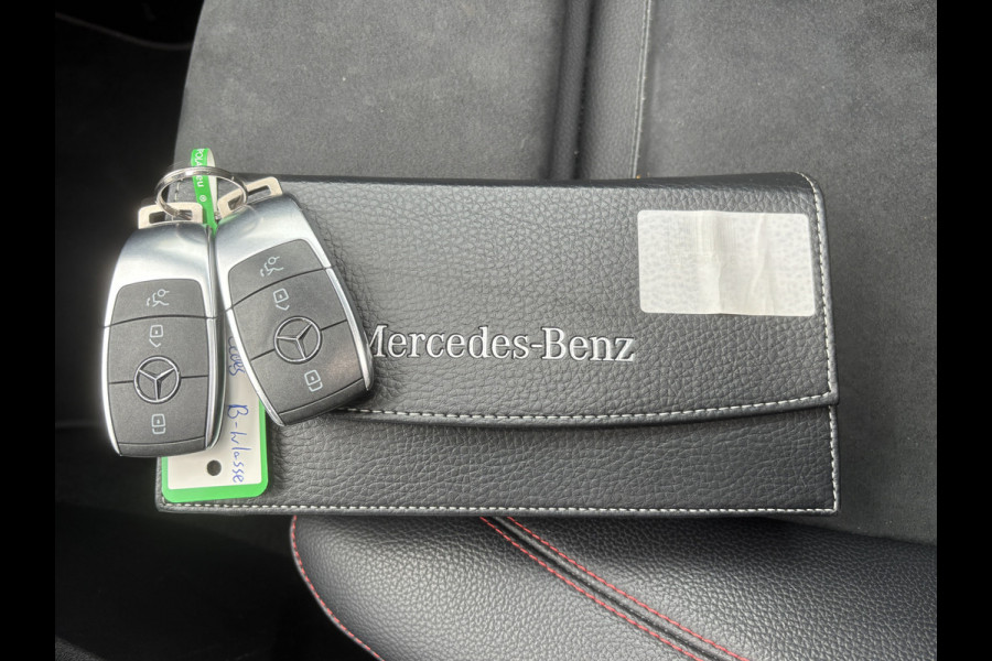 Mercedes-Benz B-Klasse 200 Business Solution AMG | Automaat | Pano | Sfeerverlichting | Elektrische Stoelen Mercedes-Benz B-Klasse 200 Business Solution AMG | Automaat | Pano | Sfeerverlichting | Elektrische Stoelen