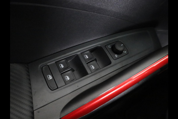 Škoda Fabia Monte Carlo 1.0 TSI 95 pk 5 versn. Hand | Verwarmbare voorstoelen | Hill start | Zwart dak