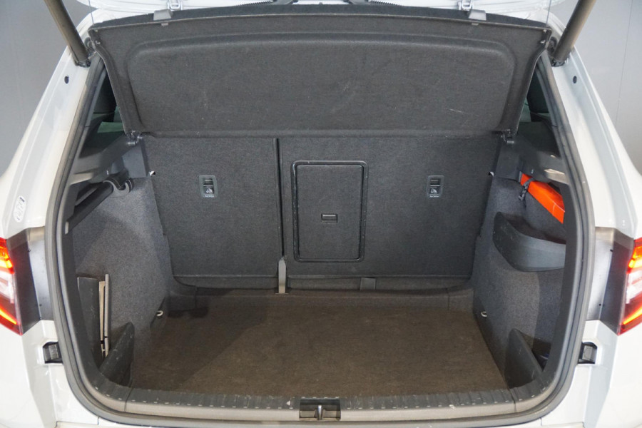 Škoda Karoq 1.5 TSI ACT Sportline Business *EERSTE EIGENAAR* + KEYLESS / CAMERA / CANTON AUDIO / TREKHAAK Škoda Karoq 1.5 TSI ACT Sportline Business *EERSTE EIGENAAR* + KEYLESS / CAMERA / CANTON AUDIO / TREKHAAK