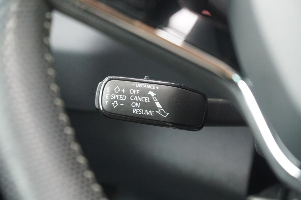 Škoda Karoq 1.5 TSI ACT Sportline Business *EERSTE EIGENAAR* + KEYLESS / CAMERA / CANTON AUDIO / TREKHAAK Škoda Karoq 1.5 TSI ACT Sportline Business *EERSTE EIGENAAR* + KEYLESS / CAMERA / CANTON AUDIO / TREKHAAK