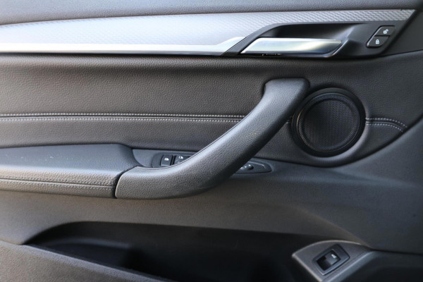 BMW X2 SDrive20i M Sport LED/SFEER/PANO/LEER+S.VERWARMING/KEYLESS/CAM/CRUISE/ECC/12 MND GARANTIE!