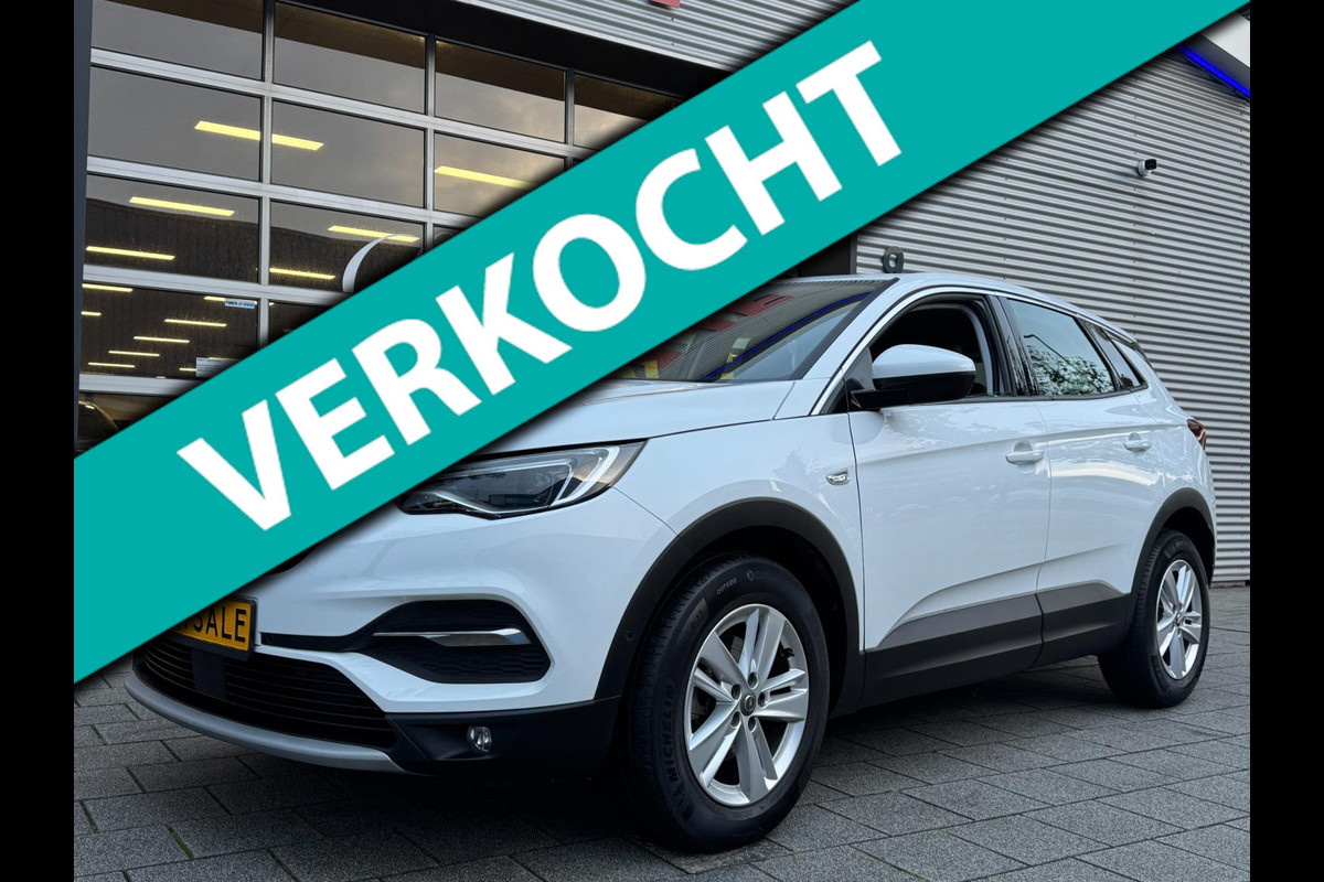 Opel Grandland X 1.2 Turbo Business Elegance - Navigatie I Airco I Sport velgen I Achteruitrij camera I PDC I Dealer onderhouden Opel Grandland X 1.2 Turbo Business Elegance - Navigatie I Airco I Sport velgen I Achteruitrij camera I PDC I Dealer onderhouden