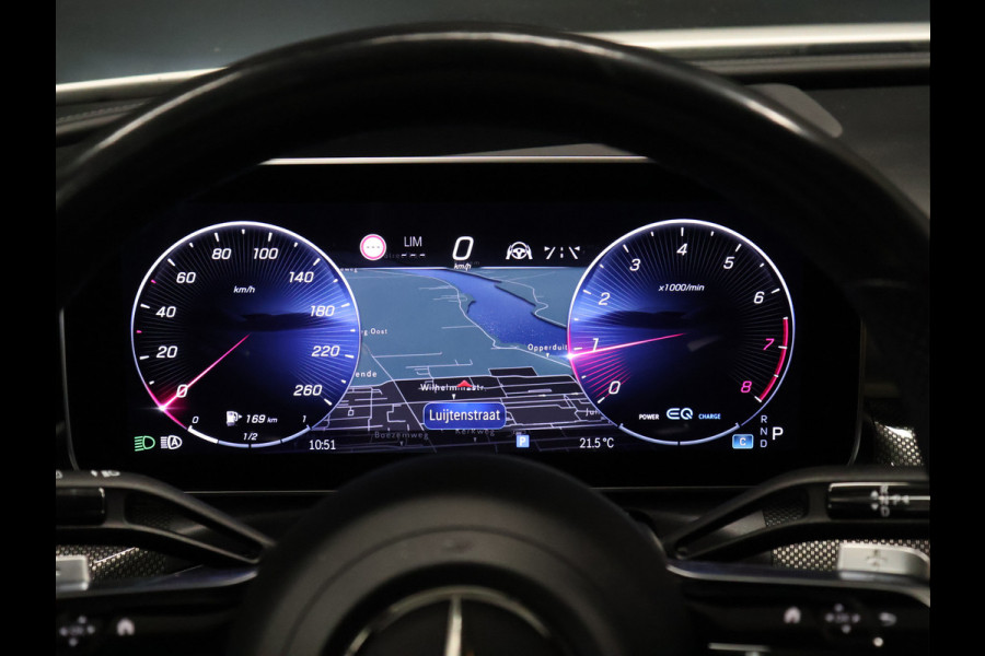 Mercedes-Benz C-Klasse 200 4MATIC AMG Line [SCHUIFKANTELDAK, ADAPTIVE CRUISE CONTROL, BURMESTER, ELEKTRISCHE STOELEN, 360 CAMERA, SFEERLICHT, CARBON, URBAN GUARD+,  NIEUWSTAAT]