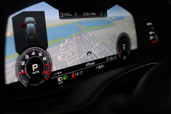 Audi A6 Avant 45 TFSI Quattro S6 Look / NAP / Navi / Cruise Control / Lane Assist / Camera / Memory / Elek Stoelen / Led / 20 Inc