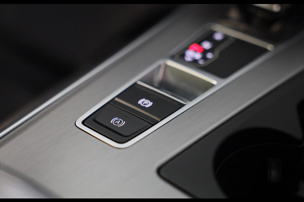 Audi A6 Avant 45 TFSI Quattro S6 Look / NAP / Navi / Cruise Control / Lane Assist / Camera / Memory / Elek Stoelen / Led / 20 Inc