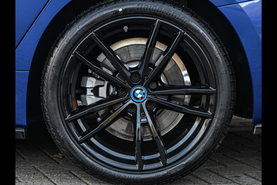 BMW 3-serie 330e | M-SPORT | SPORT SEATS | FULL STYLING | AMBIANCE INTERIEUR | ACTIVE CRUISE | DAB+ | HIFI SOUND | SHADOW-LINE | TREKHAAK | BMW 3-serie 330e | M-SPORT | SPORT SEATS | FULL STYLING | AMBIANCE INTERIEUR | ACTIVE CRUISE | DAB+ | HIFI SOUND | SHADOW-LINE | TREKHAAK |
