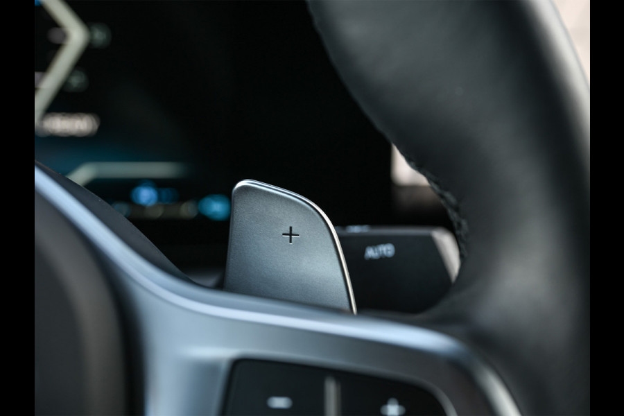 BMW 3-serie 330e | M-SPORT | SPORT SEATS | FULL STYLING | AMBIANCE INTERIEUR | ACTIVE CRUISE | DAB+ | HIFI SOUND | SHADOW-LINE | TREKHAAK | BMW 3-serie 330e | M-SPORT | SPORT SEATS | FULL STYLING | AMBIANCE INTERIEUR | ACTIVE CRUISE | DAB+ | HIFI SOUND | SHADOW-LINE | TREKHAAK |