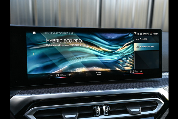 BMW 3-serie 330e | M-SPORT | SPORT SEATS | FULL STYLING | AMBIANCE INTERIEUR | ACTIVE CRUISE | DAB+ | HIFI SOUND | SHADOW-LINE | TREKHAAK | BMW 3-serie 330e | M-SPORT | SPORT SEATS | FULL STYLING | AMBIANCE INTERIEUR | ACTIVE CRUISE | DAB+ | HIFI SOUND | SHADOW-LINE | TREKHAAK |