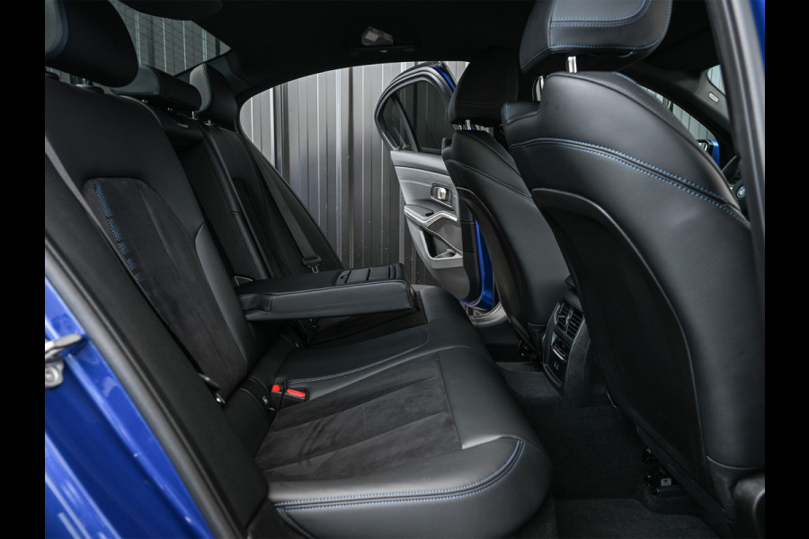 BMW 3-serie 330e | M-SPORT | SPORT SEATS | FULL STYLING | AMBIANCE INTERIEUR | ACTIVE CRUISE | DAB+ | HIFI SOUND | SHADOW-LINE | TREKHAAK | BMW 3-serie 330e | M-SPORT | SPORT SEATS | FULL STYLING | AMBIANCE INTERIEUR | ACTIVE CRUISE | DAB+ | HIFI SOUND | SHADOW-LINE | TREKHAAK |