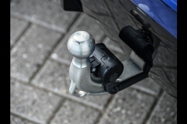 BMW 3-serie 330e | M-SPORT | SPORT SEATS | FULL STYLING | AMBIANCE INTERIEUR | ACTIVE CRUISE | DAB+ | HIFI SOUND | SHADOW-LINE | TREKHAAK | BMW 3-serie 330e | M-SPORT | SPORT SEATS | FULL STYLING | AMBIANCE INTERIEUR | ACTIVE CRUISE | DAB+ | HIFI SOUND | SHADOW-LINE | TREKHAAK |