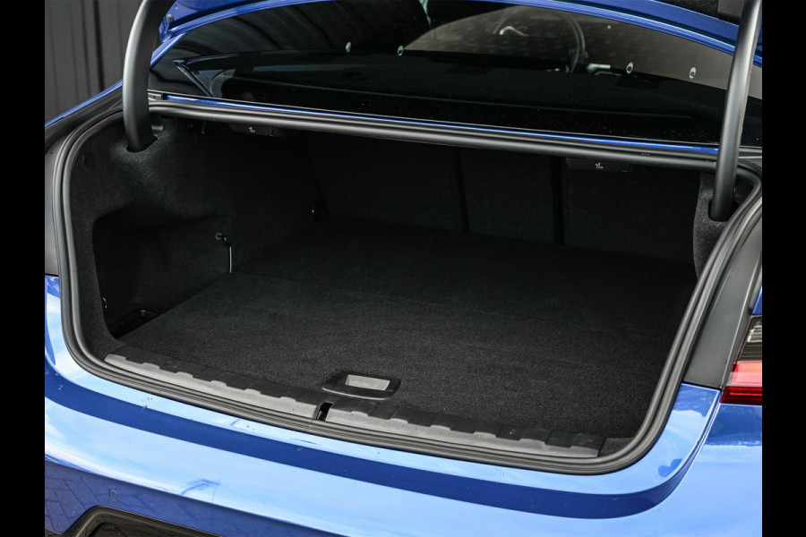 BMW 3-serie 330e | M-SPORT | SPORT SEATS | FULL STYLING | AMBIANCE INTERIEUR | ACTIVE CRUISE | DAB+ | HIFI SOUND | SHADOW-LINE | TREKHAAK | BMW 3-serie 330e | M-SPORT | SPORT SEATS | FULL STYLING | AMBIANCE INTERIEUR | ACTIVE CRUISE | DAB+ | HIFI SOUND | SHADOW-LINE | TREKHAAK |