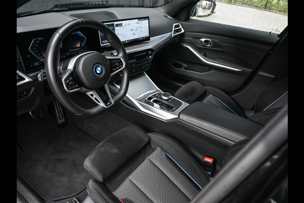 BMW 3 Serie Touring 330e | M-SPORT | GROTE ACCU | 19,5 kWh | CAMERA | SHADOW-LINE | FACELIFT | FULL-LED | STUUR- EN STOELVERWARMING | LED | BMW 3 Serie Touring 330e | M-SPORT | GROTE ACCU | 19,5 kWh | CAMERA | SHADOW-LINE | FACELIFT | FULL-LED | STUUR- EN STOELVERWARMING | LED |