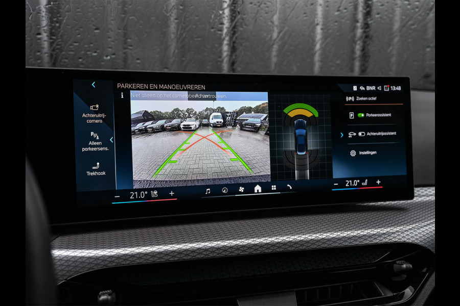 BMW 3 Serie Touring 330e | M-SPORT | GROTE ACCU | 19,5 kWh | CAMERA | SHADOW-LINE | FACELIFT | FULL-LED | STUUR- EN STOELVERWARMING | LED | BMW 3 Serie Touring 330e | M-SPORT | GROTE ACCU | 19,5 kWh | CAMERA | SHADOW-LINE | FACELIFT | FULL-LED | STUUR- EN STOELVERWARMING | LED |