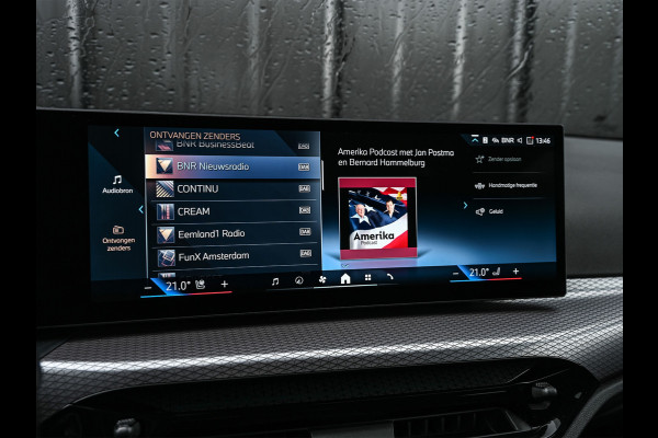 BMW 3 Serie Touring 330e | M-SPORT | GROTE ACCU | 19,5 kWh | CAMERA | SHADOW-LINE | FACELIFT | FULL-LED | STUUR- EN STOELVERWARMING | LED | BMW 3 Serie Touring 330e | M-SPORT | GROTE ACCU | 19,5 kWh | CAMERA | SHADOW-LINE | FACELIFT | FULL-LED | STUUR- EN STOELVERWARMING | LED |