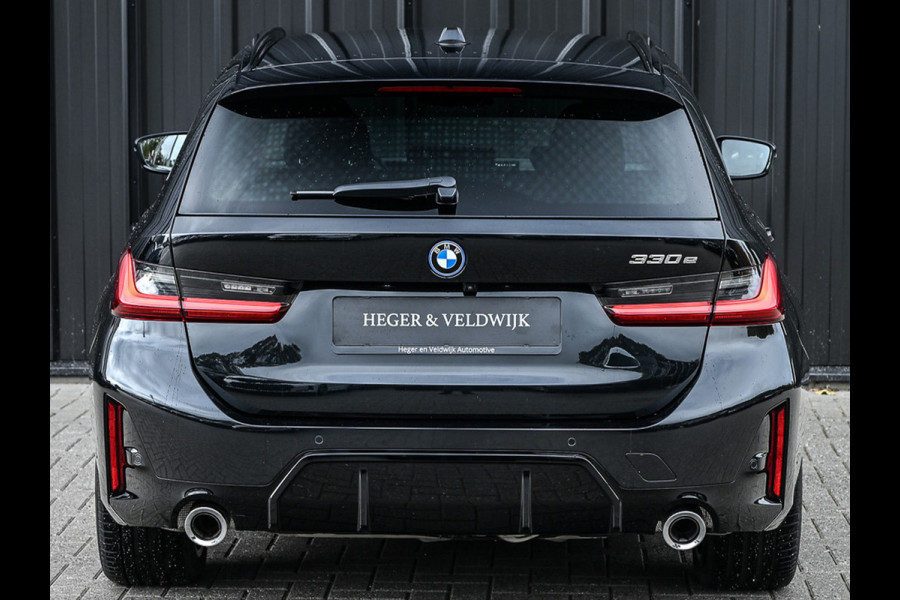 BMW 3 Serie Touring 330e | M-SPORT | GROTE ACCU | 19,5 kWh | CAMERA | SHADOW-LINE | FACELIFT | FULL-LED | STUUR- EN STOELVERWARMING | LED | BMW 3 Serie Touring 330e | M-SPORT | GROTE ACCU | 19,5 kWh | CAMERA | SHADOW-LINE | FACELIFT | FULL-LED | STUUR- EN STOELVERWARMING | LED |