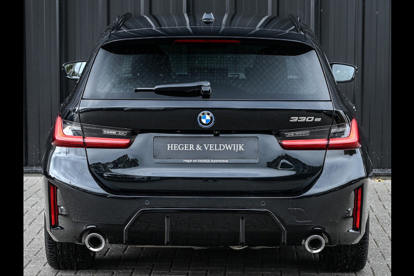 BMW 3 Serie Touring 330e | M-SPORT | GROTE ACCU | 19,5 kWh | CAMERA | SHADOW-LINE | FACELIFT | FULL-LED | STUUR- EN STOELVERWARMING | LED | BMW 3 Serie Touring 330e | M-SPORT | GROTE ACCU | 19,5 kWh | CAMERA | SHADOW-LINE | FACELIFT | FULL-LED | STUUR- EN STOELVERWARMING | LED |