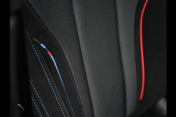 BMW 3 Serie Touring 330e | M-SPORT | GROTE ACCU | 19,5 kWh | CAMERA | SHADOW-LINE | FACELIFT | FULL-LED | STUUR- EN STOELVERWARMING | LED | BMW 3 Serie Touring 330e | M-SPORT | GROTE ACCU | 19,5 kWh | CAMERA | SHADOW-LINE | FACELIFT | FULL-LED | STUUR- EN STOELVERWARMING | LED |