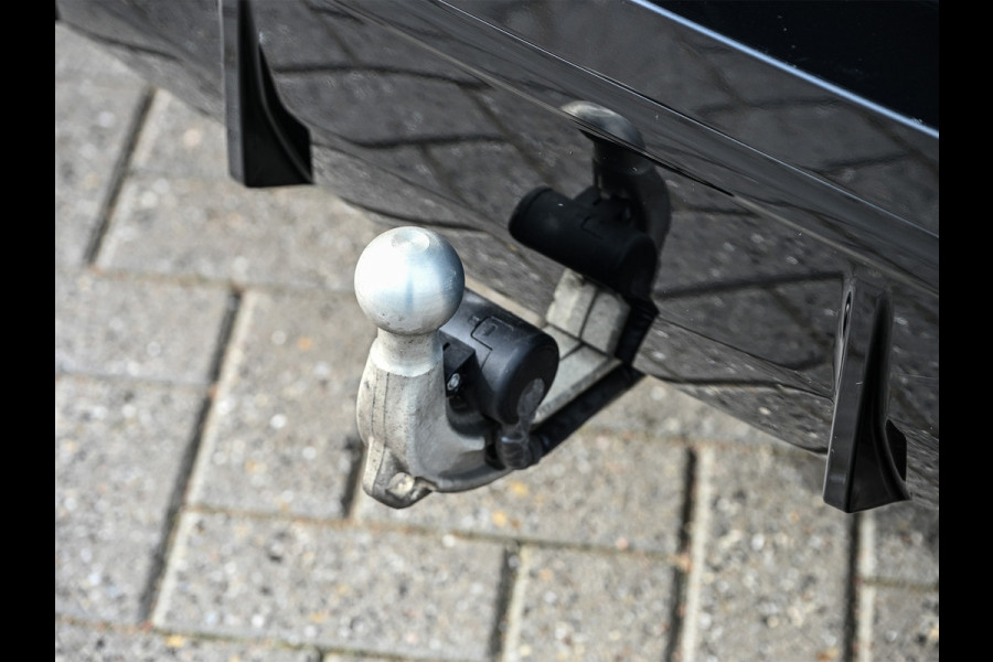 BMW 3 Serie Touring 330e | M-SPORT | GROTE ACCU | 19,5 kWh | CAMERA | SHADOW-LINE | FACELIFT | FULL-LED | STUUR- EN STOELVERWARMING | LED | BMW 3 Serie Touring 330e | M-SPORT | GROTE ACCU | 19,5 kWh | CAMERA | SHADOW-LINE | FACELIFT | FULL-LED | STUUR- EN STOELVERWARMING | LED |