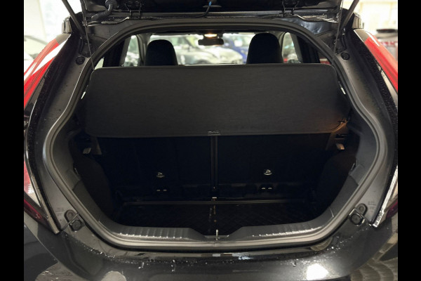 Toyota Aygo X 1.0 VVT-i S-CVT Pulse Cabrio Automaat (BOVAG/RIJKLAARPRIJS) Toyota Aygo X 1.0 VVT-i S-CVT Pulse Cabrio Automaat (BOVAG/RIJKLAARPRIJS)