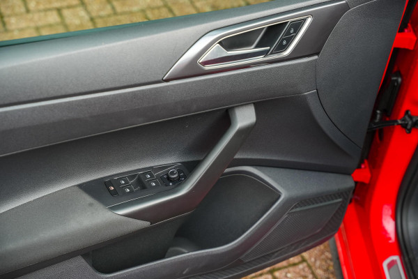 Volkswagen Polo 1.0 TSI Highline Business R Volkswagen Polo 1.0 TSI Highline Business R