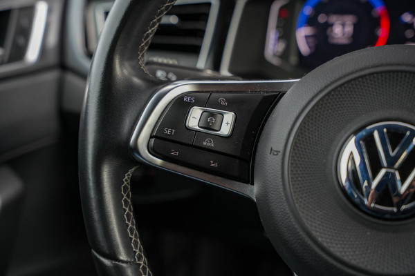 Volkswagen Polo 1.0 TSI Highline Business R Volkswagen Polo 1.0 TSI Highline Business R