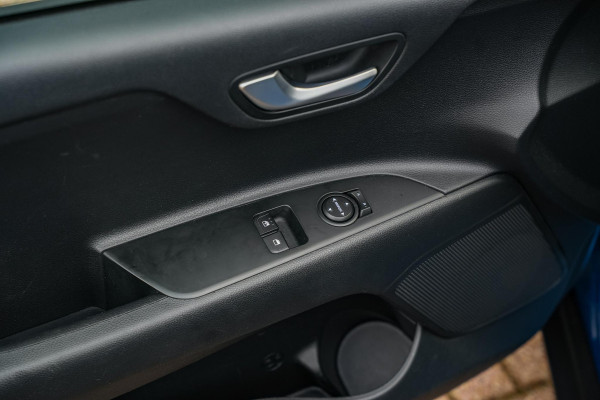 Kia Stonic 1.0 T-GDi MHEV DynamicLine Kia Stonic 1.0 T-GDi MHEV DynamicLine