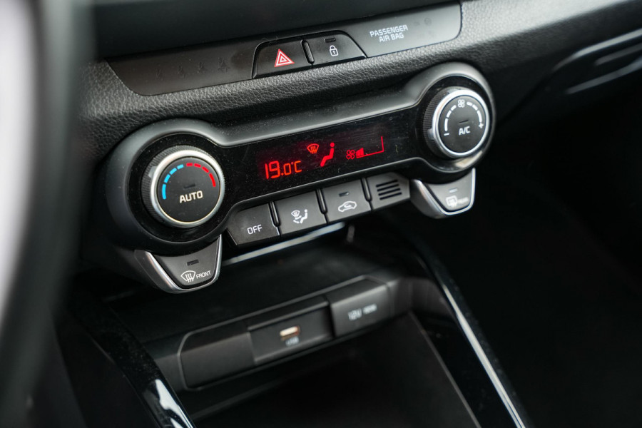 Kia Stonic 1.0 T-GDi MHEV DynamicLine Kia Stonic 1.0 T-GDi MHEV DynamicLine