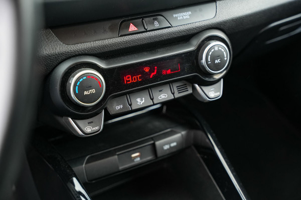 Kia Stonic 1.0 T-GDi MHEV DynamicLine Kia Stonic 1.0 T-GDi MHEV DynamicLine