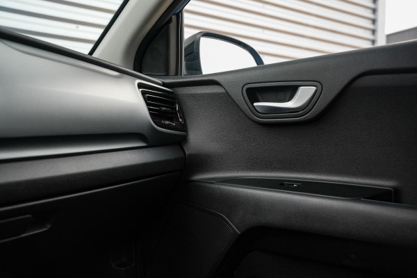 Kia Stonic 1.0 T-GDi MHEV DynamicLine Kia Stonic 1.0 T-GDi MHEV DynamicLine