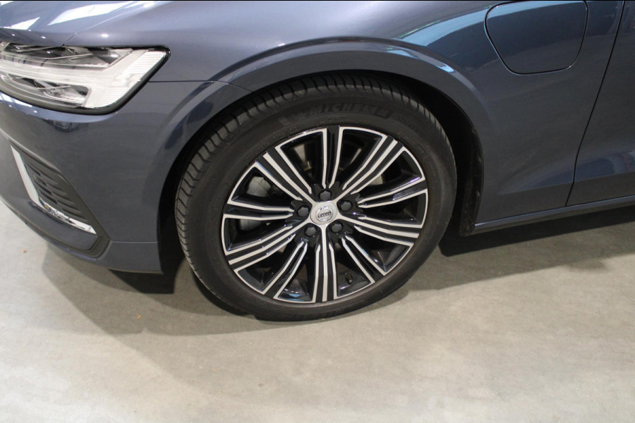 Volvo V60 2.0 T6 Recharge AWD Leer|Camera|Harman Kardon|Mooie Samenstelling Prijs is rijklaar Volvo V60 2.0 T6 Recharge AWD Leer|Camera|Harman Kardon|Mooie Samenstelling Prijs is rijklaar