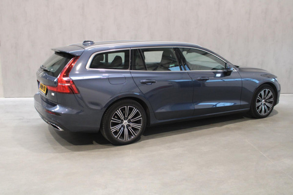 Volvo V60 2.0 T6 Recharge AWD Leer|Camera|Harman Kardon|Mooie Samenstelling Prijs is rijklaar Volvo V60 2.0 T6 Recharge AWD Leer|Camera|Harman Kardon|Mooie Samenstelling Prijs is rijklaar