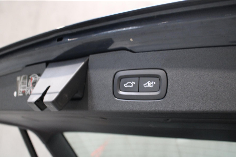 Volvo V60 2.0 T6 Recharge AWD Leer|Camera|Harman Kardon|Mooie Samenstelling Prijs is rijklaar Volvo V60 2.0 T6 Recharge AWD Leer|Camera|Harman Kardon|Mooie Samenstelling Prijs is rijklaar