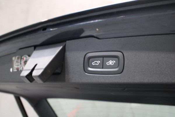 Volvo V60 2.0 T6 Recharge AWD Leer|Camera|Harman Kardon|Mooie Samenstelling Prijs is rijklaar Volvo V60 2.0 T6 Recharge AWD Leer|Camera|Harman Kardon|Mooie Samenstelling Prijs is rijklaar