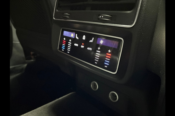 Audi RSQ8 4.0 TFSI quattro RS Seats Pano Audi RSQ8 4.0 TFSI quattro RS Seats Pano