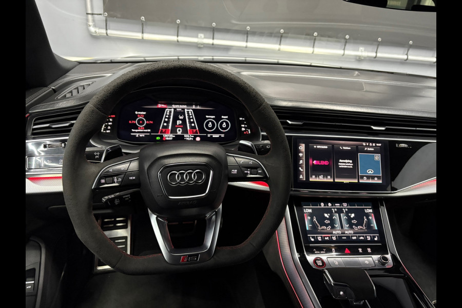 Audi RSQ8 4.0 TFSI quattro RS Seats Pano Audi RSQ8 4.0 TFSI quattro RS Seats Pano