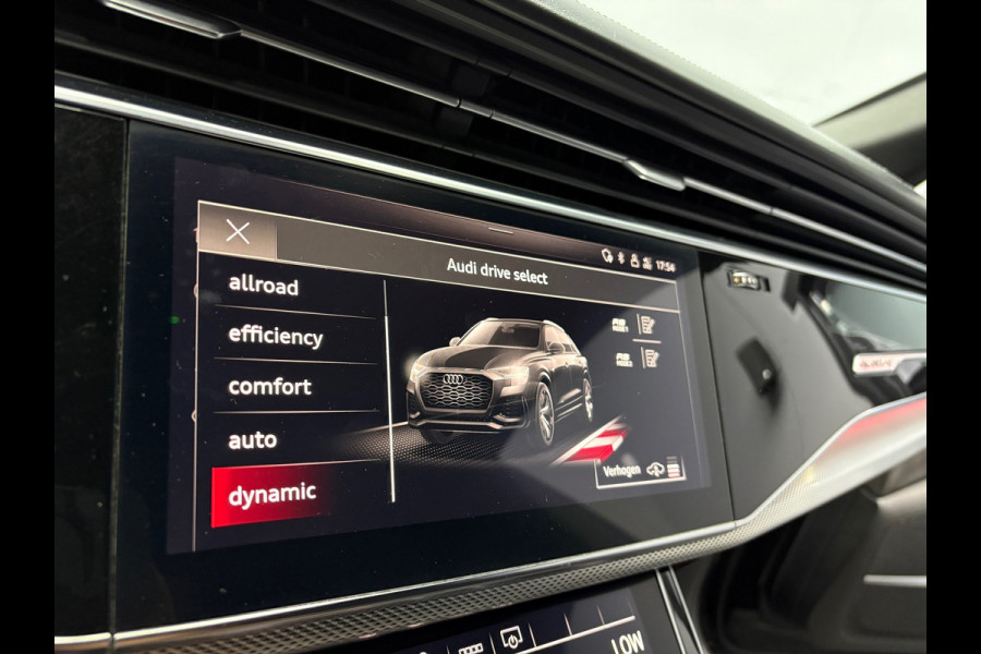 Audi RSQ8 4.0 TFSI quattro RS Seats Pano Audi RSQ8 4.0 TFSI quattro RS Seats Pano