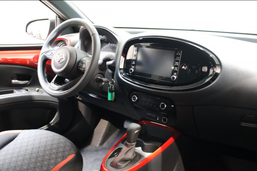 Toyota Aygo X 1.0 VVT-i S-CVT Pulse Camera|Navi|carplay Nieuwstaat Toyota Aygo X 1.0 VVT-i S-CVT Pulse Camera|Navi|carplay Nieuwstaat