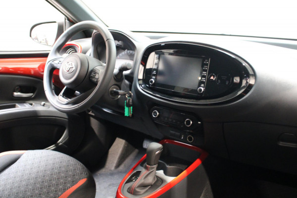 Toyota Aygo X 1.0 VVT-i S-CVT Pulse Camera|Navi|carplay Nieuwstaat Toyota Aygo X 1.0 VVT-i S-CVT Pulse Camera|Navi|carplay Nieuwstaat