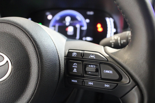 Toyota Yaris Cross 1.5 Hybrid 115 First Edition Camera|pdc|Carplay Nieuw staat